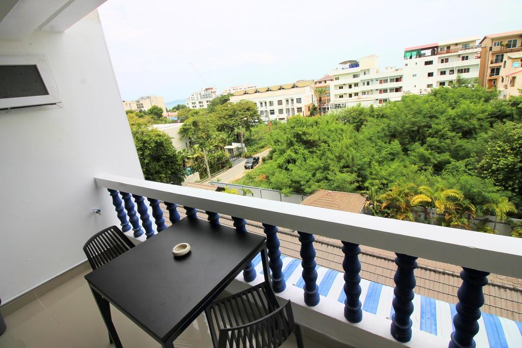 شقة Ruamchok Ocean View باتايا الغرفة الصورة