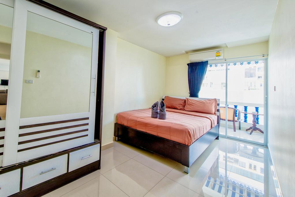 شقة Ruamchok Ocean View باتايا الغرفة الصورة